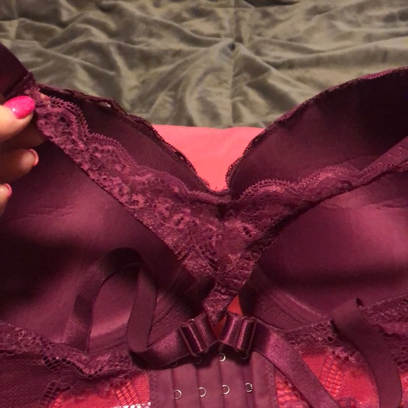 Lacy Bra 40D (set of 5) - Picture 2 of 5